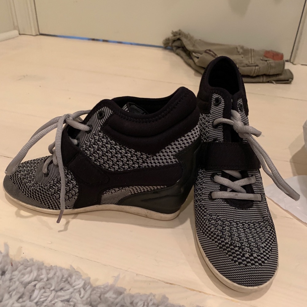 Ash sneakers